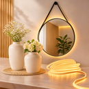 [LEVE 2 PAGUE 1] Espelho Redondo Decorativo Com Alça de Couro e LED + BRINDE: Kit 2 Vasos de Cerâmica